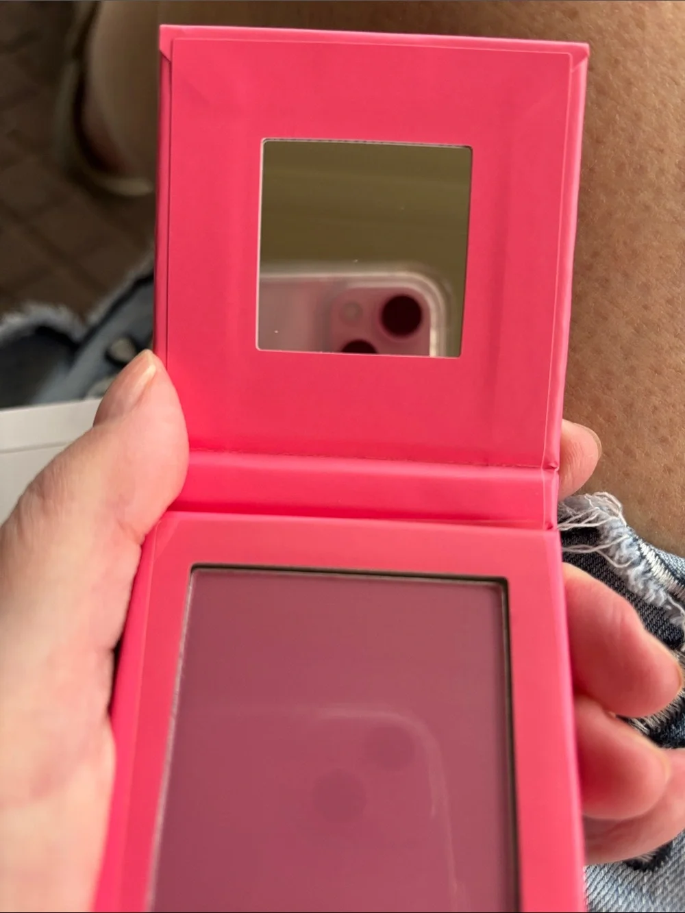 Dear Diva Powder Matte Blush Compact - Pink.